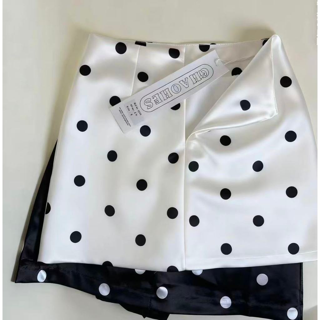 GHAOHES  Polka dot dress กระโปรงเอวสูงลายจุด 2 สี สไตล์หวาน เหมาะกับเสื้อทุกแบบ#2043