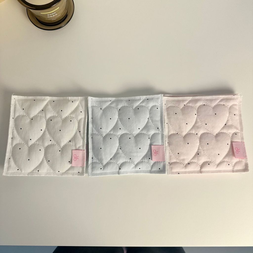Ins Style Love Polka Dot Quilted Coaster เครื่องประดับตกแต่ง Photo Props ผ้าพื้นหลังฉนวนกันความร้อน Placemat