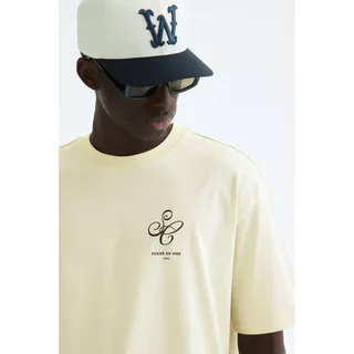 H&M(เอชแอนด์เอ็ม) เสื้อยืดพิมพ์ลายทรงสบาย ผู้ชาย 1344928_2
