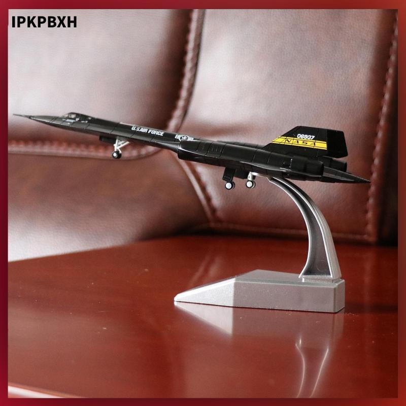 MagiDeal 1:144 SR-71A Blackbird Reconnaissance Plane Diecast Model Home Desk Ornament