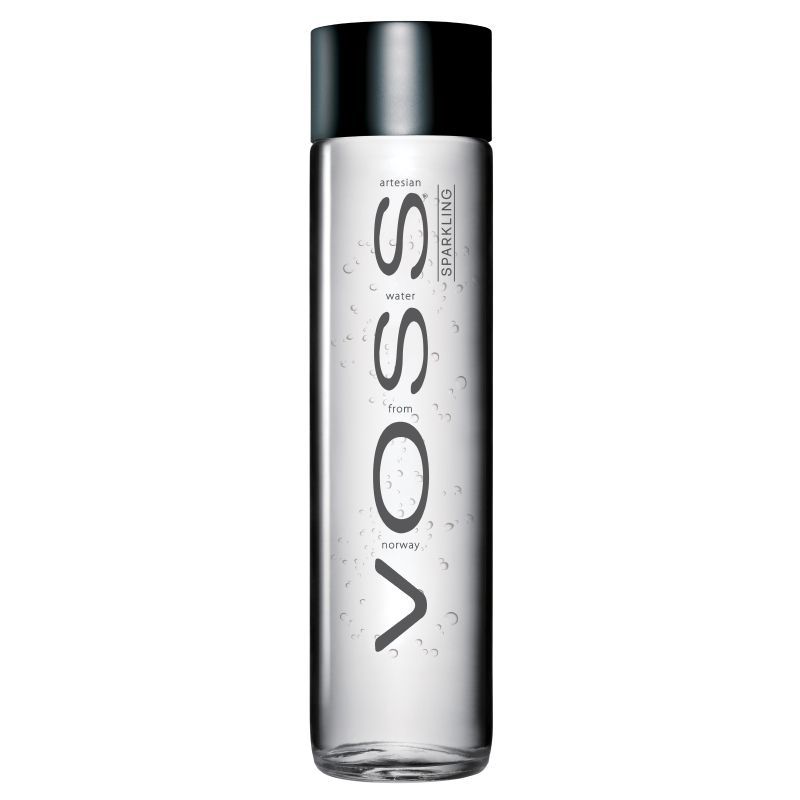 วอสส์สปาร์คลิ่งน้ำแร่ธรรมชาติชนิดมีฟอง 800มล. Voss Sparkling Mineral Water 800ml. [หมายเลขบาร์โค้ด 0682430611768]