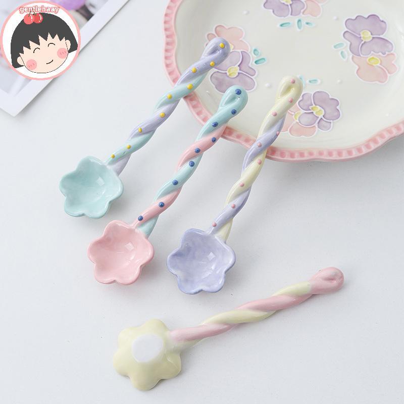 Gent 1 PC เซรามิคช้อนด้ามยาวน่ารักไอศกรีมมือวาดช้อนขนมหวานยาว Handle Kitchen Tableware อุปกรณ์เสริม 