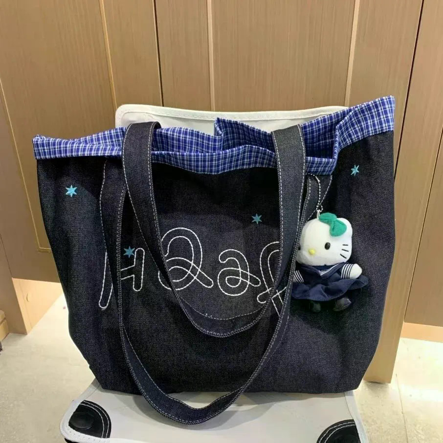 Ultra-ญี่ปุ่น Simple Art กระเป๋าถือแบบ.Single Shoulder ทรงเดินทางนักเรียน ทำจากผ้าเดนิม ขนาดใหญ่มาก เหมาะสำหรับผู้หญิง