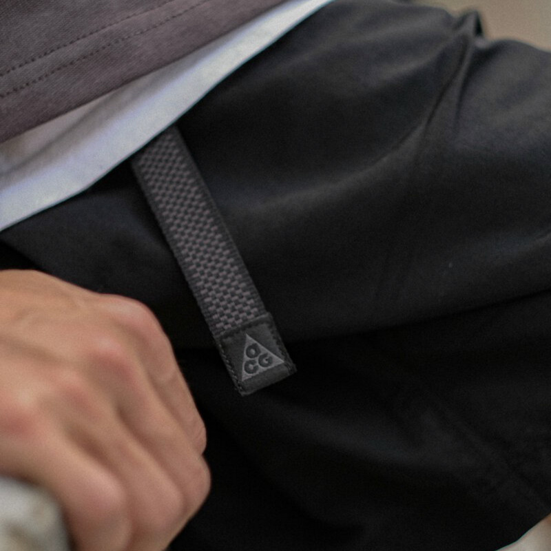 ฟังก์ชั่นเครื่องมือกลางแจ้งหลายกระเป๋าฤดูร้อนสบายๆ ACGกางเกงขาสั้นรุ่นหลวม CK7856-010-223 CZ6705