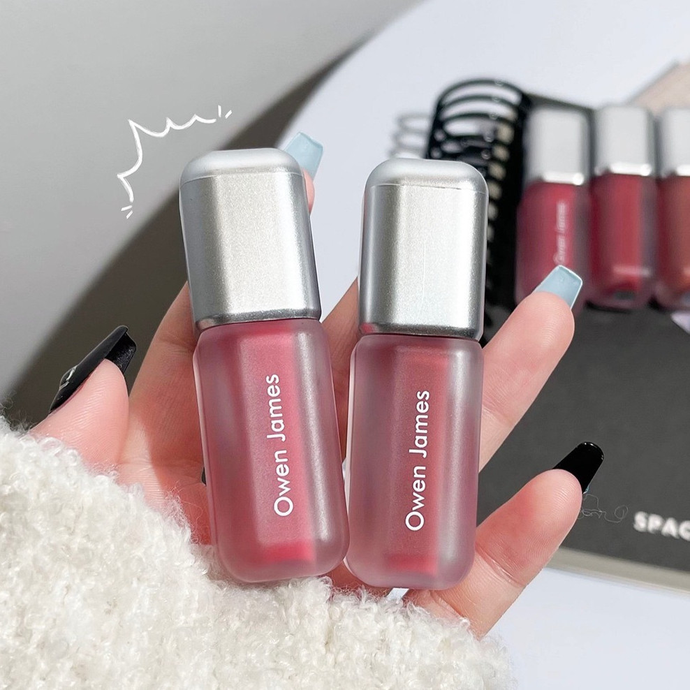ZZ-shop:ลิปกลอสแมตต์ ติดทนนาน ไม่แห้งปอด Matte Lip Gloss ติดทนนานไม่หลุดลอก เนื้อแมตต์หรูหราทาแล้วชุ่มชื้นไม่แห้งปอดOJ07