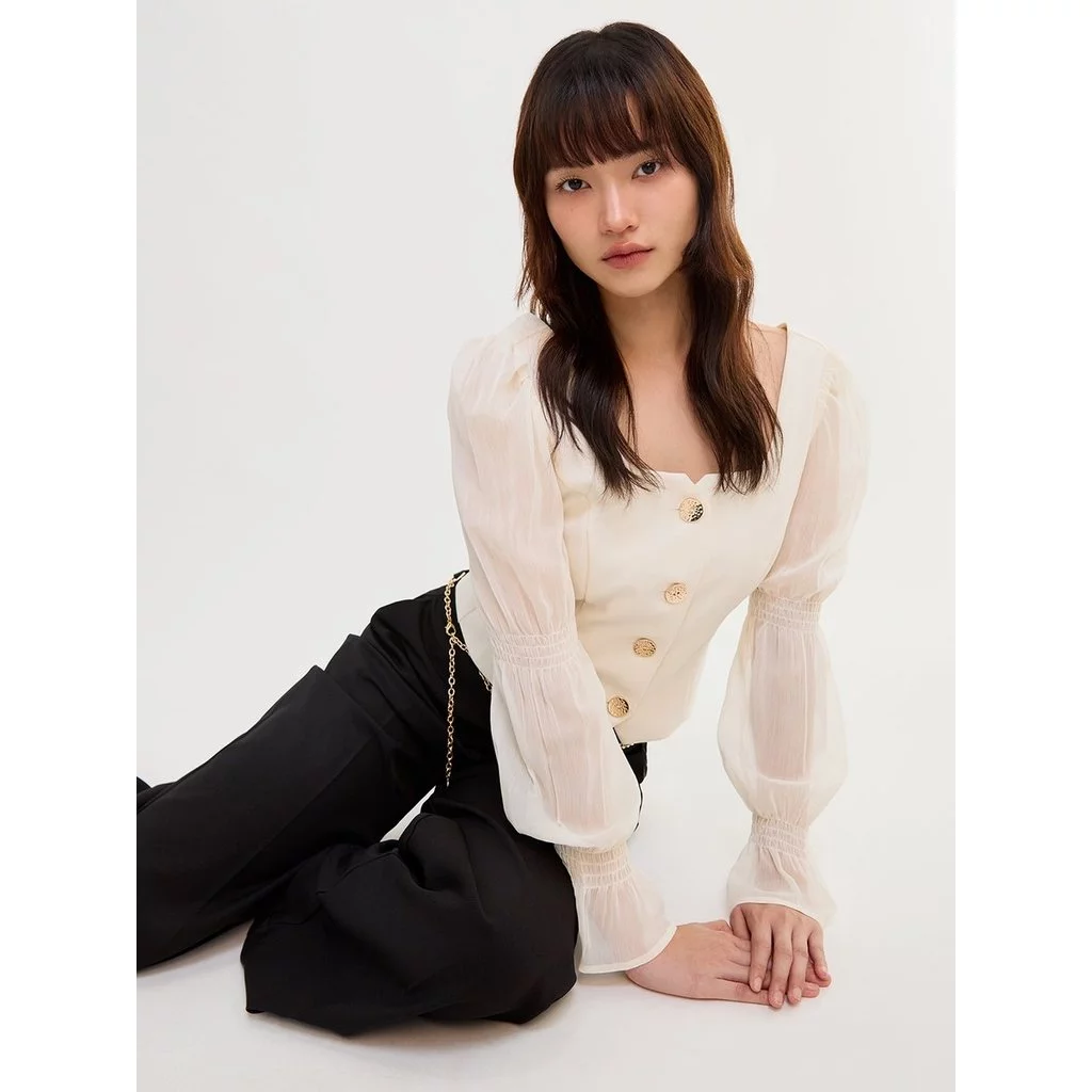 [Pomelo] เสื้อเชิ้ตแขนพองทรงเข้ารูป / Puffed Long Sleeve Top