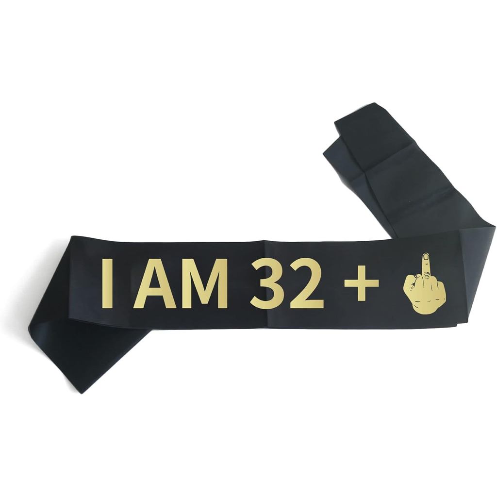 Joyiou I AM 32+1 Sash, 33rd Birthday Sash พร้อมฟอยล์สีทอง,ซาตินสีดํานุ่ม Sash สําหรับผู้หญิงและผู้ชา