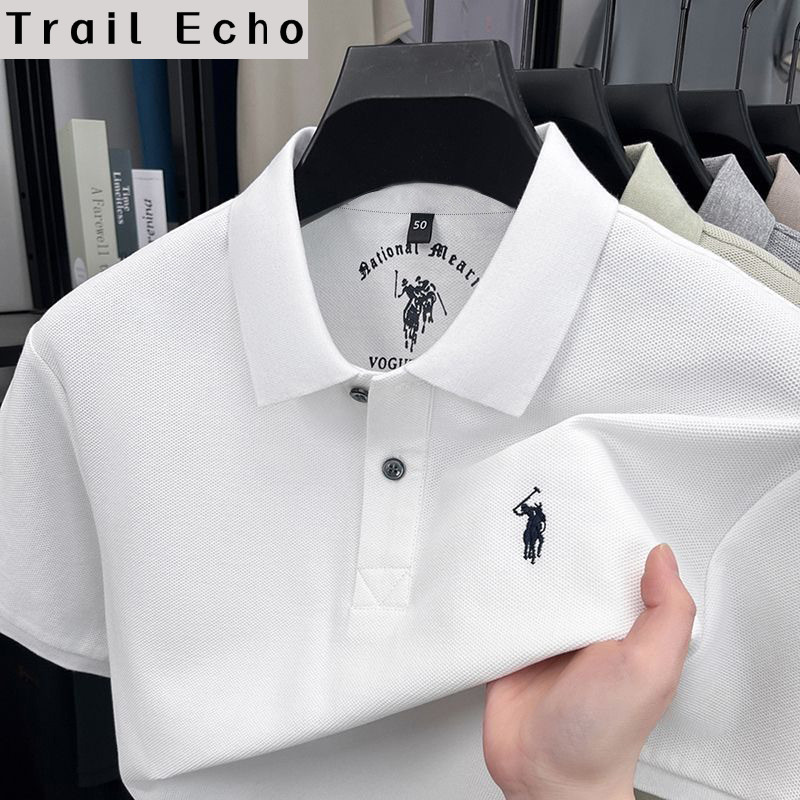Trail Echo  เสื้อโปโลปักลายลำลองผู้ชายแบบใหม่เสื้อคอปกแขนสั้นผ้าคอตตอนคอปกระบายอากาศได้ดีสำหรับนักธุ