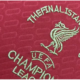 04 05 LIVER-POOL RETRO SOCCER JERSEY GERRARD เสื้อเจอร์ซี่ฟุตบอลย้อนยุคของลิเวอร์พูล ของเจอร์ราร์ด
