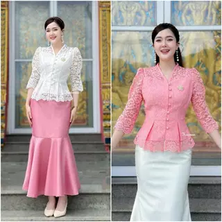 เสื้อรุ่น-Tulip (K) ลูกไม้ดีไซน์ แขนสามส่วนจีบ กระดุมหน้าแกะได้ อัดกาว เสื้อใส่ทำบุญ เสื้อออกงาน