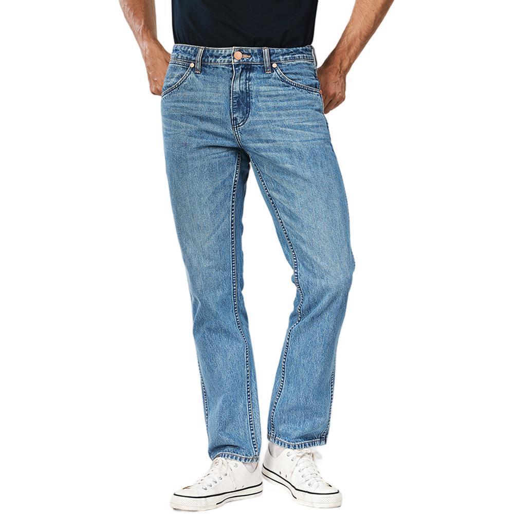 WRANGLER กางเกงยีนส์ผู้ชาย คอลเลคชั่น Wrangler Legends เอวกลาง ทรงตรง รุ่น WR S126MGREN03 สียีนส์อ่อน — صورة 2