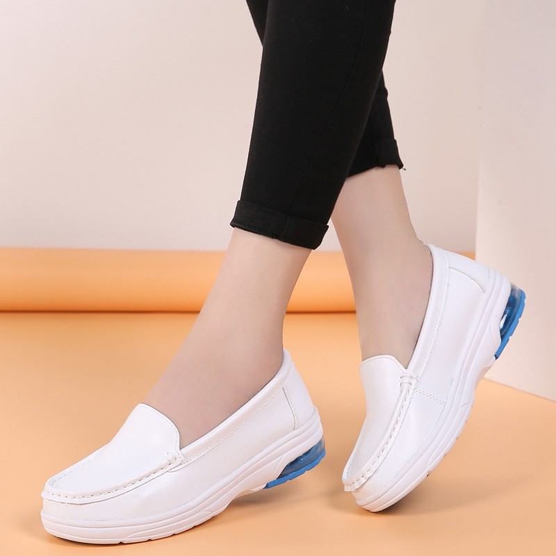 SA3 Runtip Kasut Jururawat Putih Nurse Slip Buckle Flat Shoes Nurse White Shoes