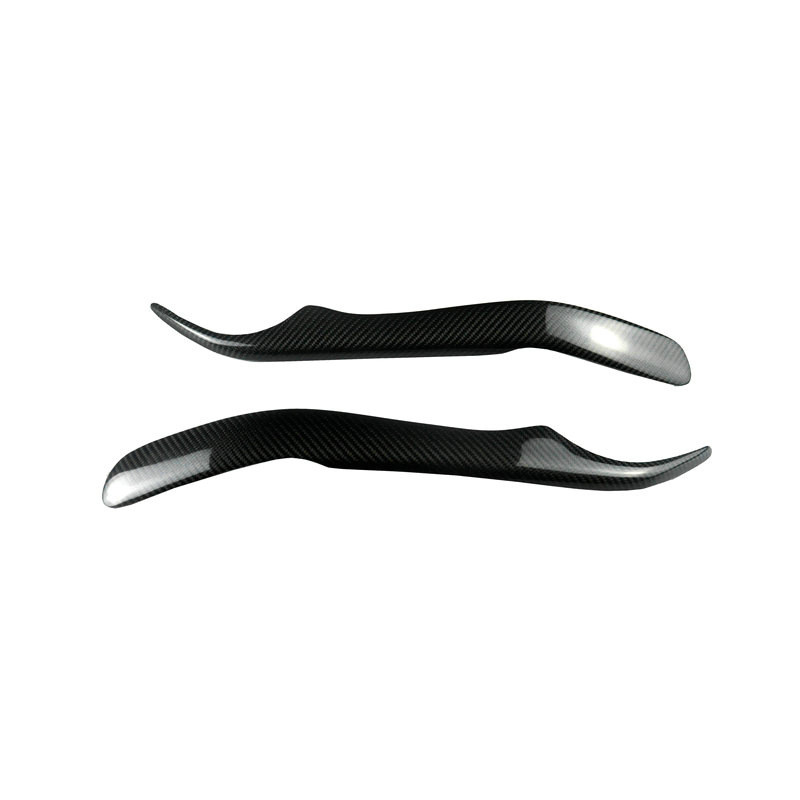 พรีเมี่ยมคาร์บอนไฟเบอร์ไฟหน้าเปลือกตาสําหรับ Lexus IS200 IS300 IS250 1998-2005 Style B ฝาครอบไฟหน้าด
