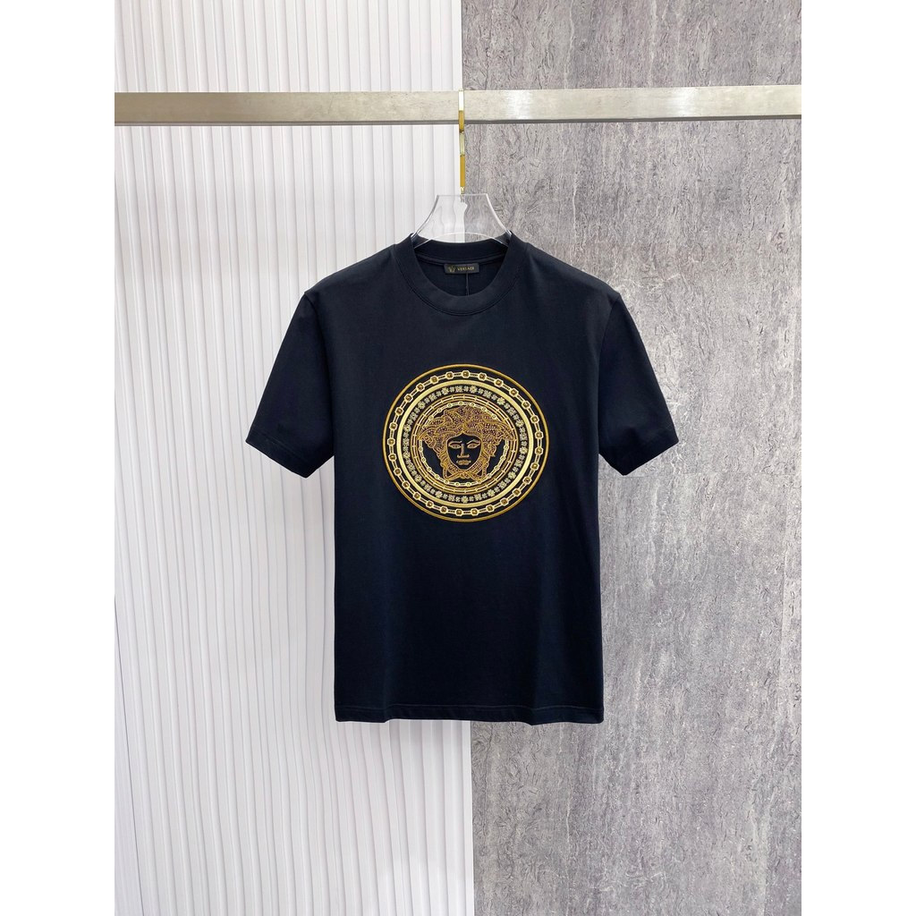 Versace tee/Versace เสื้อพิมพ์แขนสั้นผู้ชายผู้หญิงเสื้อคอกลมเสื้อยืดแขนสั้นธุรกิจเยืด High-End เกีฬา