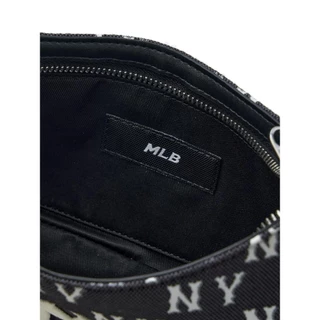 MLB กระเป๋าสะพายข้าง ยูนิเซ็กส์ Classic Jacquard Monogram Crossbody Bag รุ่น 3ACRM015N 50BKS สีดำ