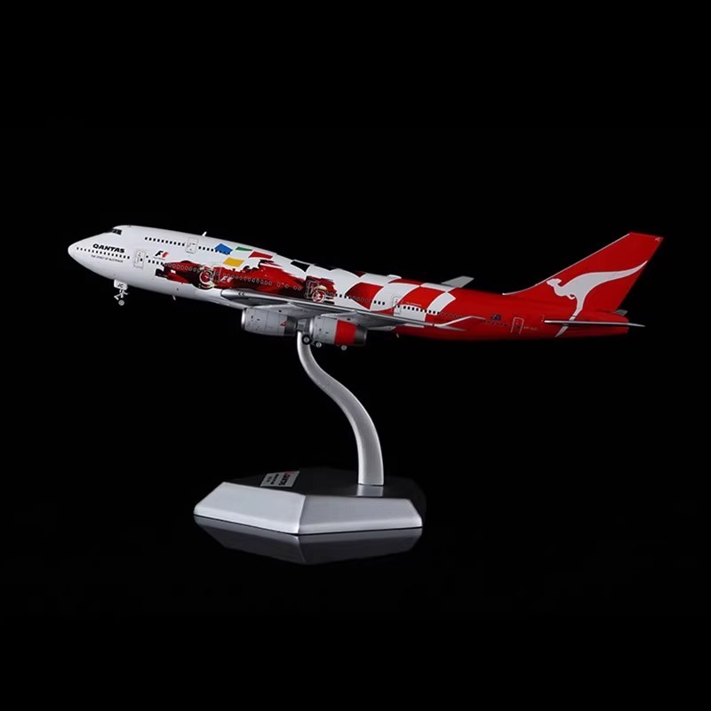 HX รุ่น 1/400 สายการบินออสเตรเลีย โบอิ้ง 747-400 VH-OJC F1 Racing พร้อมขายึด