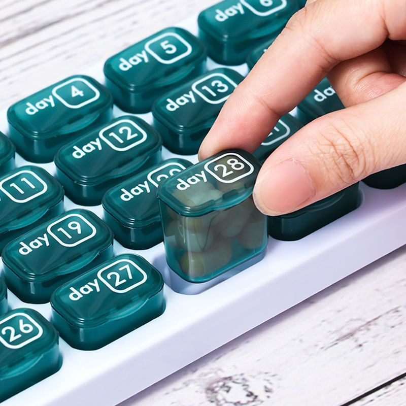 Moisture-proof day one31Clear single-compartment portable monthly pill box, detachable mini travel-s