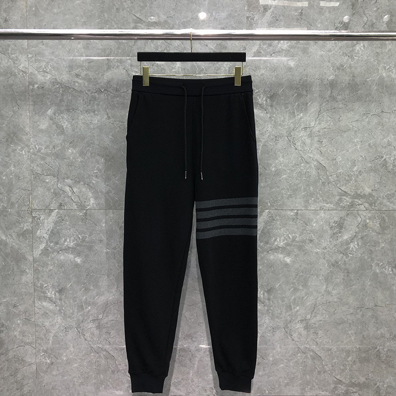HIKA thhombrowne Sweatpants คู่รักสไตล์เดียวกันสีดําห้องสีเทาถักสี่บาร์ Tie-up Slim-fit