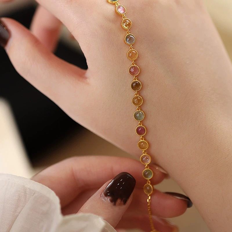 สร้อยข้อมือคริสตัลหยกธรรมชาติ สีสันคลาสสิก