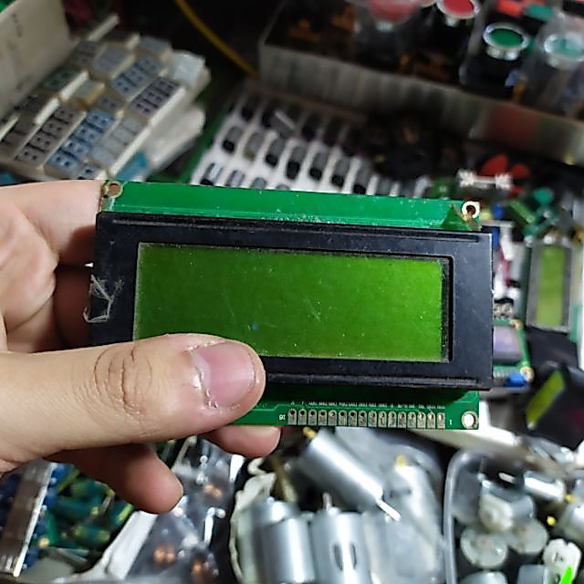 หน้าจอ LCD 2004 ประเภท LCD