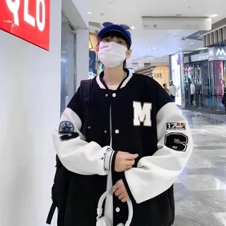 เสื้อแจ็คเก็ตผู้ชาย 2025 ฤดูใบไม้ผลิฤดูใบไม้ร่วงสไตล์ใหม่แฟชั่นเกาหลีรุ่นอินเทรนด์เสื้อลําลองผู้ชายชุดเบสบอลอินเทรนด์ สูงสุด เสื้อผ้า