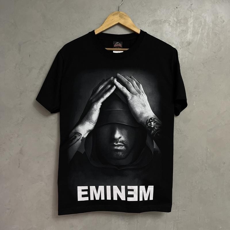 Eminem Luminous Pullover T-Shirt (แบรนด์ Rocktee) เสื้อผ้าผู้ชาย