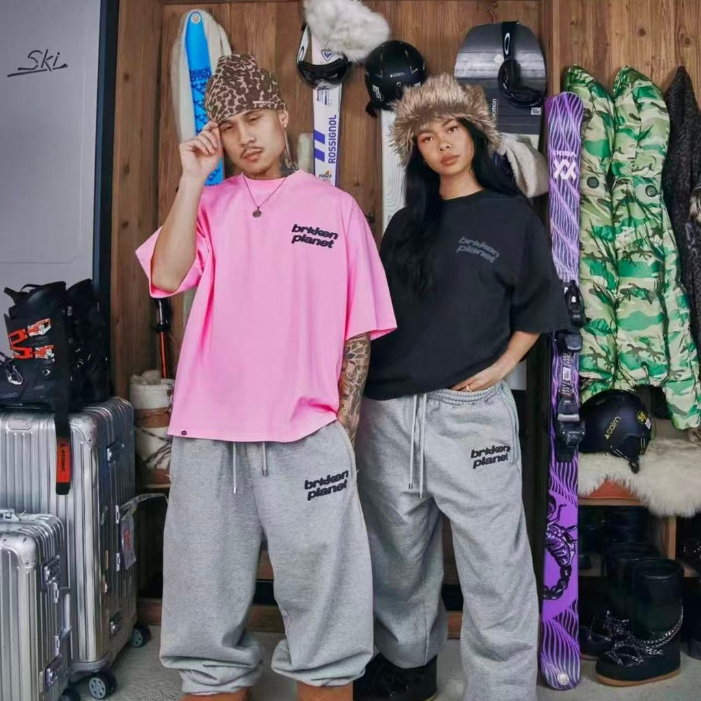 BROKEN PLANET BROKEN PLANET Basic Simple Foam Letter LOGO Casual Men Women เสื้อยืดแขนสั้นฤดูร้อน