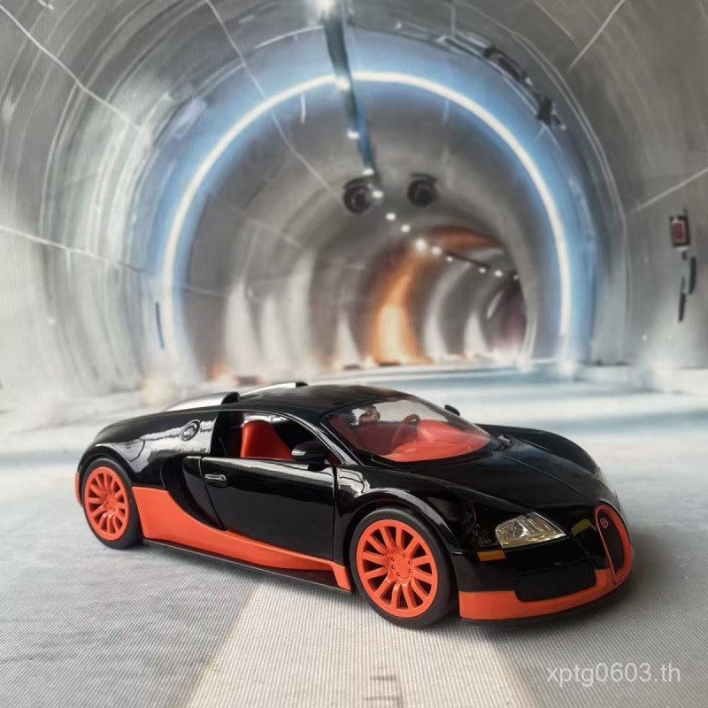 คลังสินค้าพร้อม JADA JADA 1: 24 2011 BUGATTI VEYRON BUGATTI สีดําสีส้มรุ่นรถคอลเลกชันรูปตกแต่ง