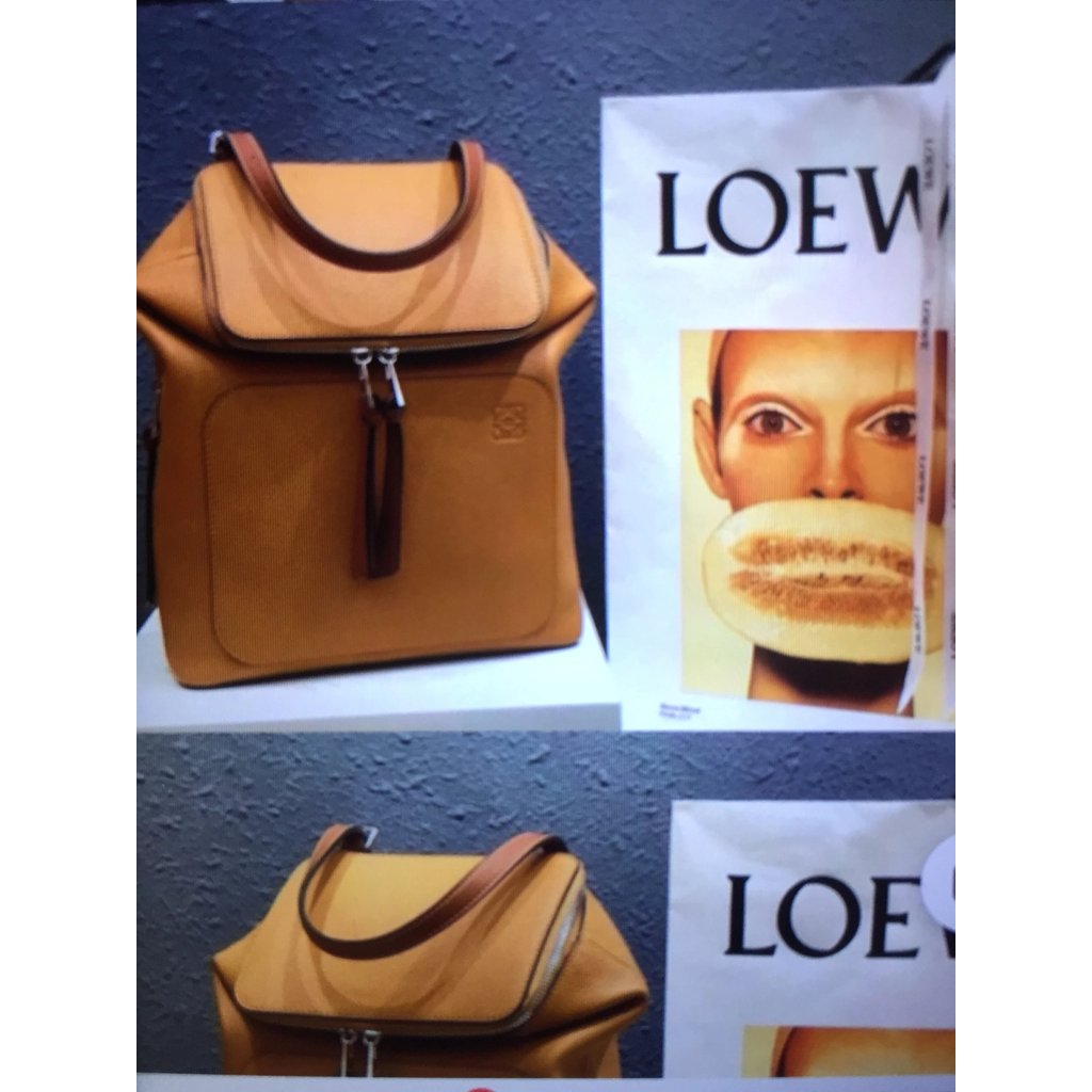 LOEWE กระเป๋าเป้ LOEWE