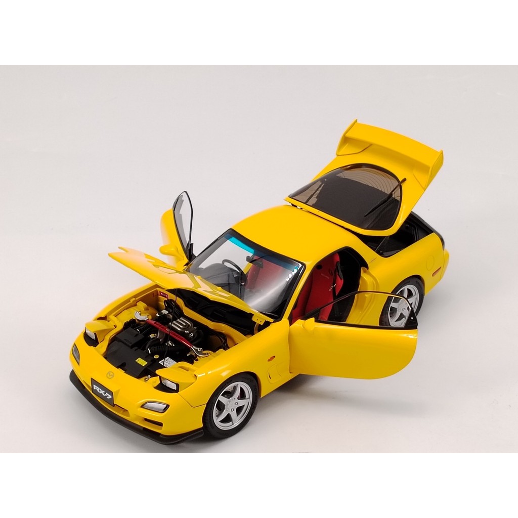 Polar Master 1/18 Mazda RX7 สีเหลือง 1480 PM012