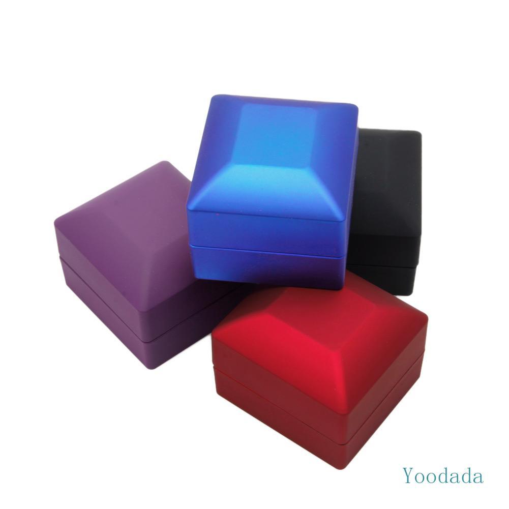 Yoo Ring Display สําหรับกรณี LED Light Display Holder สําหรับหมั้นออร์แกนงานแต่งงาน