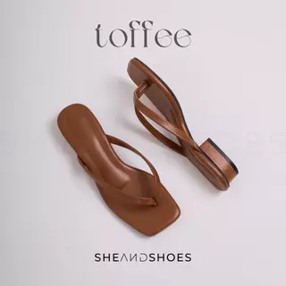 SHEANDSHOES - Kaira รองเท้าหูคีบ ส้นสูง 1 นิ้ว [Sz.36 - 43] สายคีบนิ่ม พื้นนุ่ม