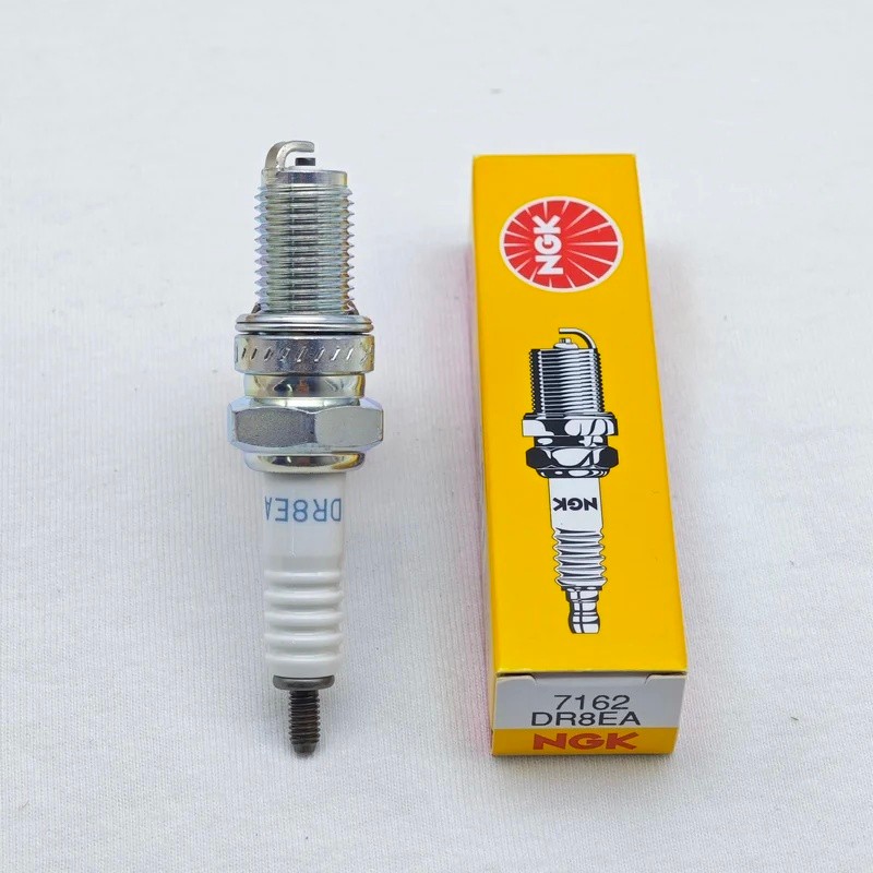 หัวเทียน NGK Motocycle ของแท้ 1 ชิ้น DR8EA 7162