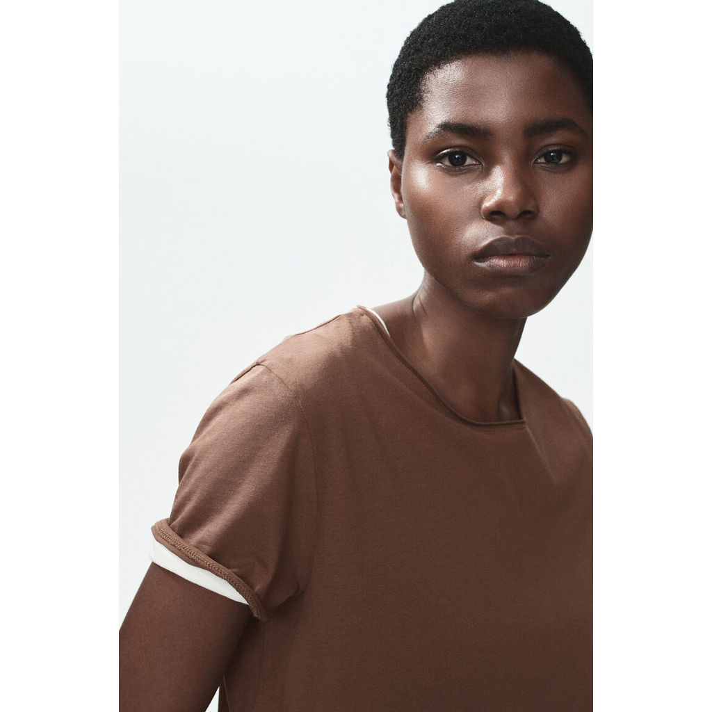 H&M تيشيرت نسائي بحافة ملفوفة — صورة 5