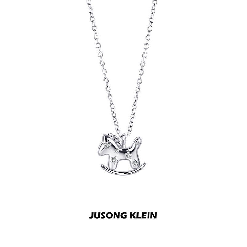 Jusong klein สร้อยคอเหล็กไทเทเนียม Zodiac Horse Series Lucky Star Trojan สร้อยคอ Star Clavicle Chain