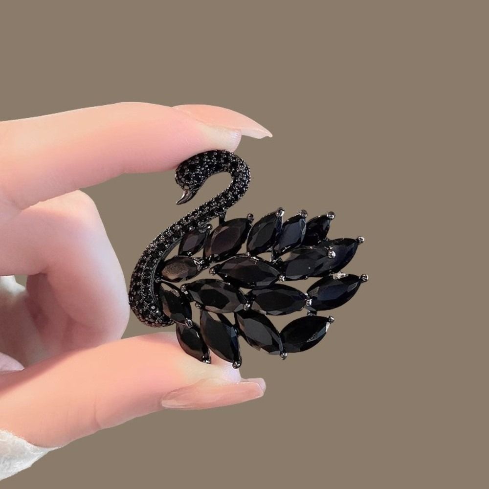 เข็มกลัดอนุสรณ์แบบแฮนด์เมด สไตล์หงส์ประกายคริสตัล สำหรับเสื้อยกทรงผู้หญิง - รูปที่ 2