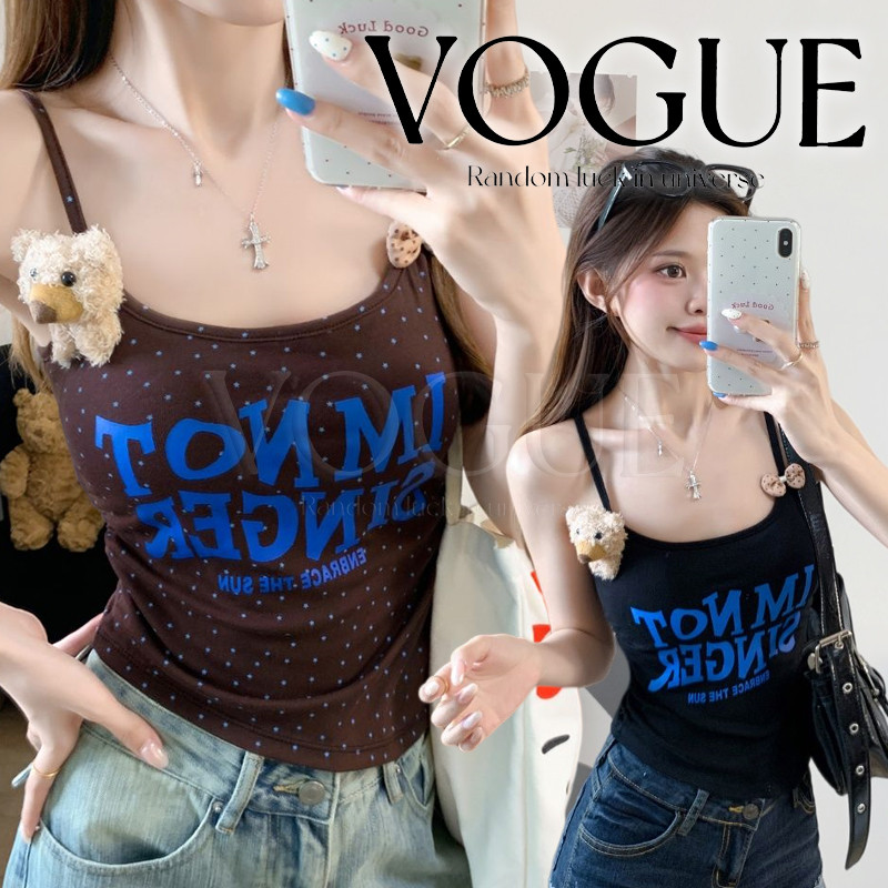 Vogue🌟พร้อมส่ง🌟 เสื้อสายเดี่ยวทรงเข้ารูป พิมพ์ลายตัวอักษร เสริมฟองน้ำใตัว มีเข็มกลับให้2ชิ้นต่อชุด (FY3039)