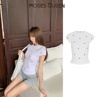 MOSESQUEEN ความเมตตาควีน เสื้อยืดแขนสั้นคอกลมสําหรับผู้หญิงในฤดูร้อนพิมพ์ลายสีขาวเสื้อตัวสั้นน่ารักเข้ารูป #63879