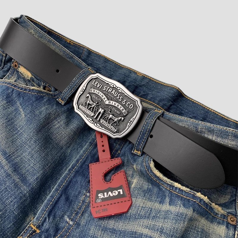 Ruyang County Fudian Town Xitai Mountain Luyuan โรงแรมครอบครัวของแท้ Levis Levis เข็มขัดผู้ชาย Cowhi