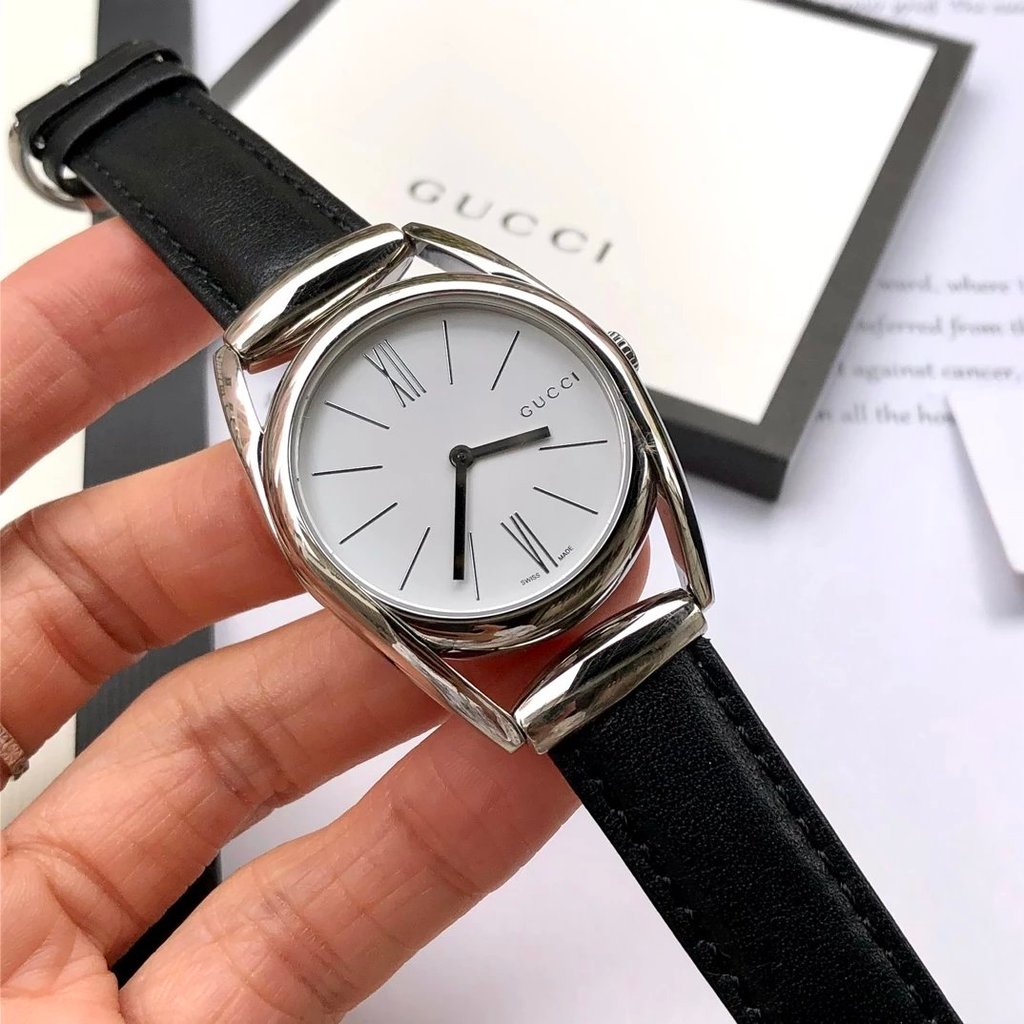 [คุณภาพการสั่งซื้อต้นฉบับจริง] ใหม่ Gucci Gucci Classic Horsebit Horsebit Series Quartz นาฬิกาผู้หญิ