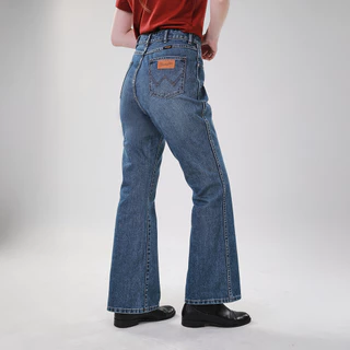 WRANGLER กางเกงยีนส์ผู้หญิง คอลเลคชั่น Wrangler Legends เอวสูง ทรงขาม้า รุ่น WR S126WBOTN04 สียีนส์กลาง