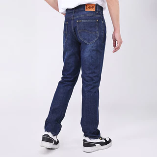 LEE กางเกงยีนส์ผู้ชาย เอวกลาง ทรงเข้ารูป Zed รุ่น LE S226MZEDF04 สียีนส์เข้ม