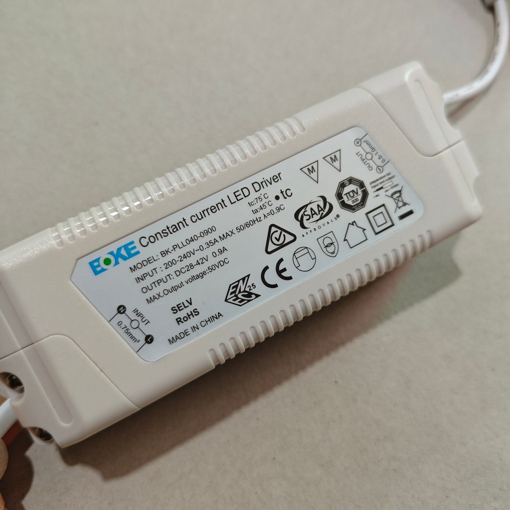 ซี.ซี. BOKE Driver Power Ballast Transformer BK-PLL040-0900 28-42V 0.9A RCNK
