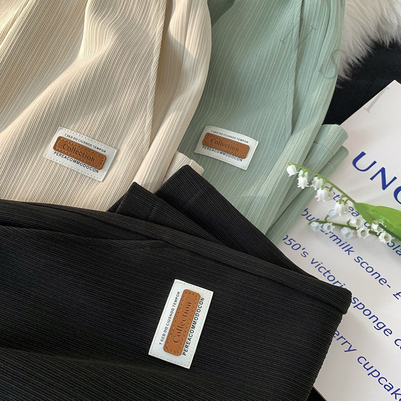 ขาสั้นผ้าไหมน้ำแข็งขนาดใหญ่สำหรับสาวๆ ใส่กลางแจ้ง ลำลอง กีฬา  เอวสูง แบบหลวม แมทช์ลุคง่าย ขากว้าง - รูปที่ 3