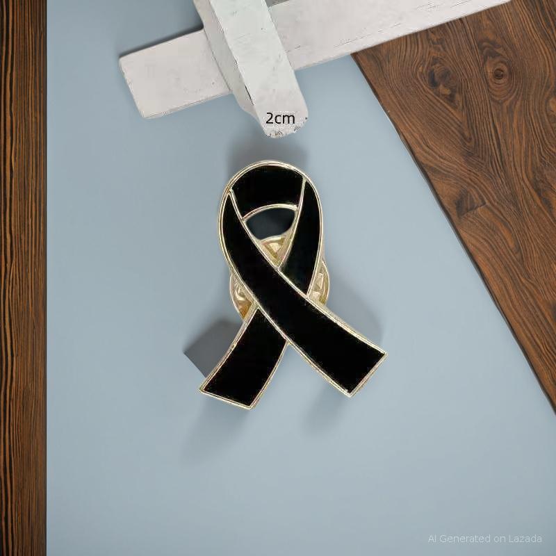 เข็มกลัด/เข็มกลัดติดเสื้อรูปริบบิ้นสีดำ Black Ribbon Pin ขนาดกะทัดรัด 2.8 ซม. น้ำหนักเบามาก (2 กรัม) ติดแล้วไม่ถ่วงเสื้อ