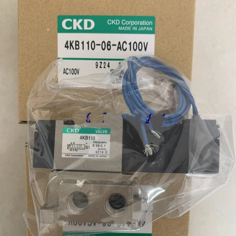 วาล์วโซลินอยด์ CKD ดั้งเดิม 4KB110-06-C2-DC24V AC100V 4KB110-C2 L-AC220V