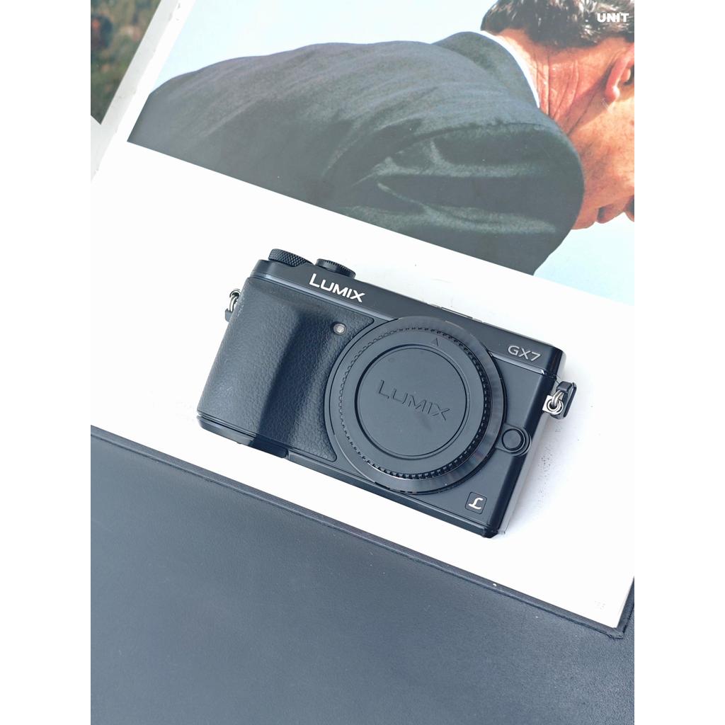 Used Panasonic Lumix DMC-GX7 body Digital Camera [JPN only, No charger]
