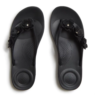 FITFLOP IQUSHION FLOWER FLIP-FLOPS รองเท้าแตะผู้หญิง รุ่น A6N-001 สี BLACK