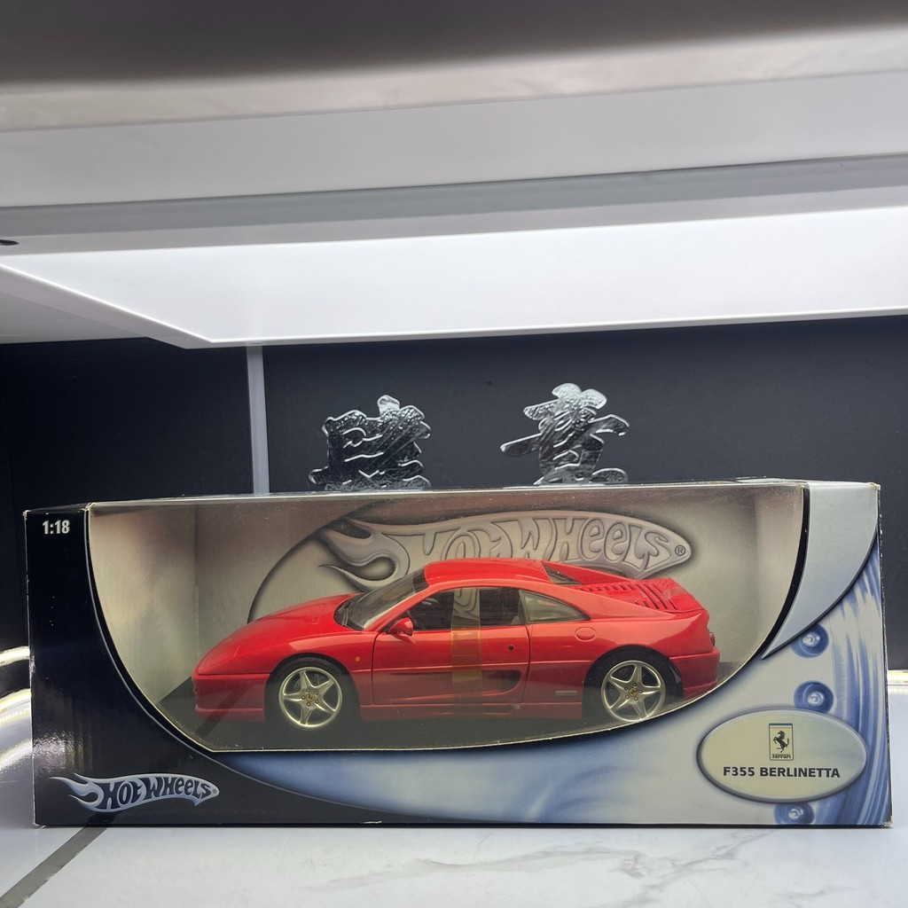 Hot Wheels Hot Wheels 1: 18 Ferrari F355 Besyw