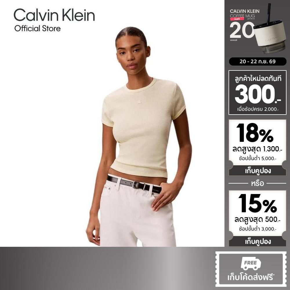 CALVIN KLEIN เสื้อยืดคอกลมผู้หญิง Monogram Patch Slim Waffle ทรง Slim รุ่น 47F233G ZRK-สีเหลืองอ่อน